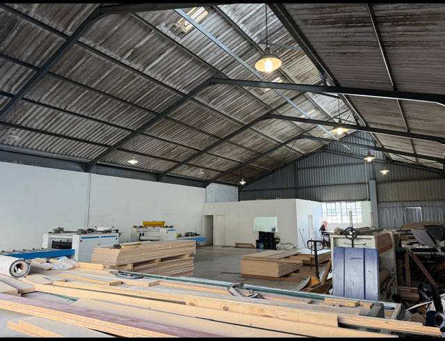331M² WAREHOUSE TO LET IN GANTS PLAZA